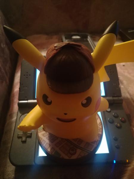 Pikachu is bigger than my 3DS. This is fine